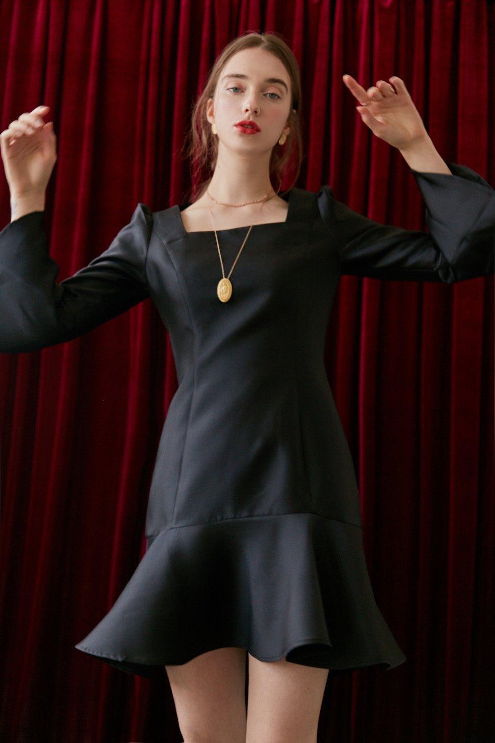 Mikado silk flare dress (Black)