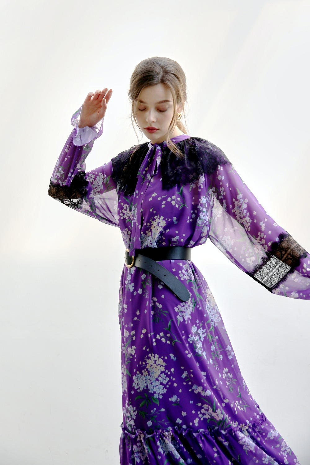 Lace detail shirring dress (Purple)